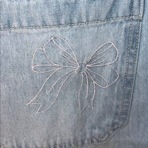 Hollister NWT Pink Bow Embroidery Low-Rise Baggy Jort